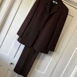 Garfield Marks Pant Suit